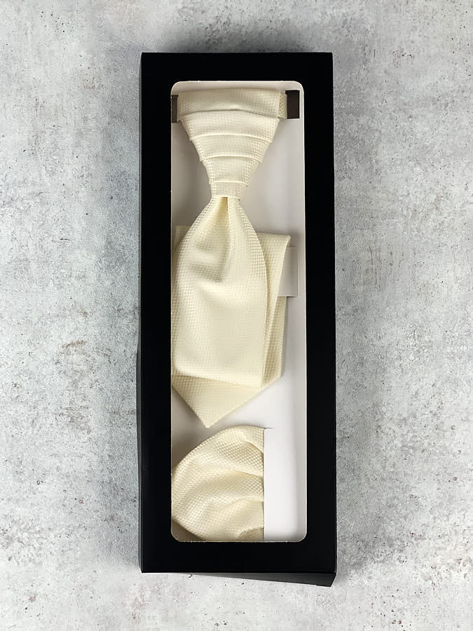Francúzska kravata krémová karbon vzhľad