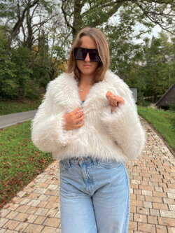 damsky-croptop-kozuch-biely