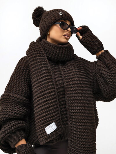 damsky-komplet-v-sal-ciapka-rukavice-cokoladova-farba
