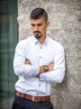 Pánska biela košeľa VSB s modrým doplnkom