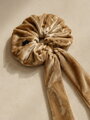 VSB Scrunchie farebná gumka do vlasov v hnedej farbe 
