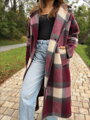 Dámsky karovaný dlhý kabát bordo