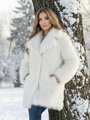Dámsky kožuch z umelej kožušiny H1 v bielej farbe