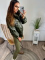 Trendy dámska bunda v khaki farbe 