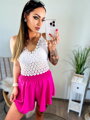 Štýlový dámsky croptop s čipkovanými kvetinami 