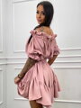 Štýlové šaty s opaskom v pudrovo-ružovej farbe