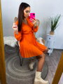 Dámske oranžové šaty s plysovanou sukňou