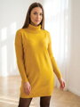 Úpletové dámske šaty s dlhým rukávom v horčicovej farbe