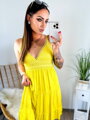 Krásne žiarivé žlté šaty na ramienka 