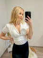 Luxusné dámske body v bielej farbe s výstrihom