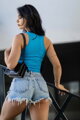 Obtiahnutý dámsky VSB croptop LOLLY azure