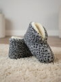 Úžasné papuče z ovčej vlny bodkované model 94