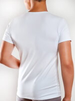 Sťahujúce pánske tričko VS-PN 1903  pod košeľu biele 