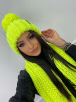 Trendy pletená čiapka v neónovo-žltej farbe MISS