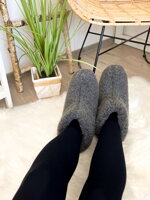 Úžasné sivé papuče z ovčej vlny:)) teplučké:)) model 26