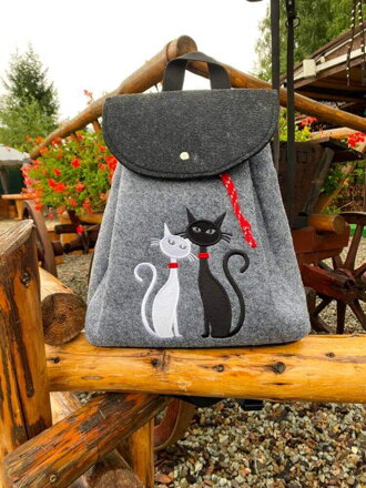 Dámsky batoh s motívom mačky