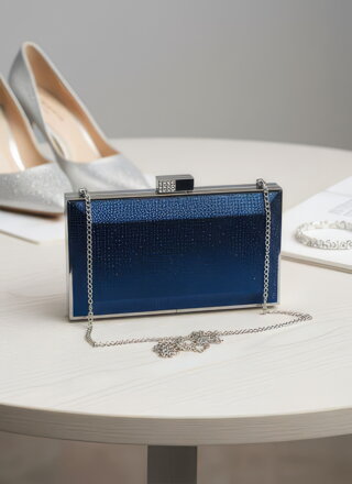 Spoločenská kabelka v kráľovskej modrej farbe Spoločenská kabelka v kráľovskej modrej farbe