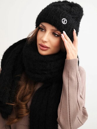 Dámsky set šál + čiapka v čiernej farbe CZ3 Dámsky set šál + čiapka v čiernej farbe CZ3