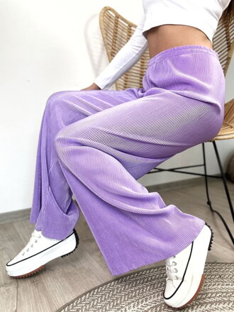 Trendové vroubkované kalhoty v lila fialové barvě