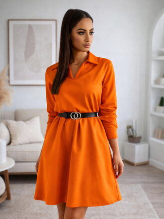Dámske šaty v oranžovej farbe s opaskom