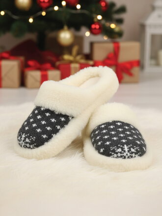 Úžasné papuče z ovčej vlny model 64 vločka seda nízke