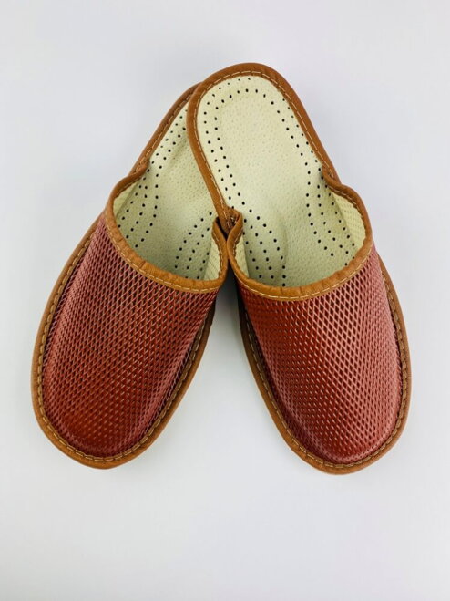 Pánske kožené papuče v hnedej farbe 17B