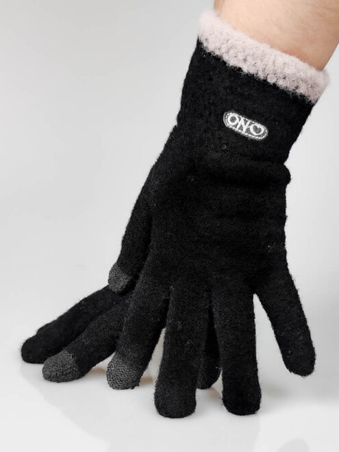 Čierne rukavice vhodné pre dotykové displeje 