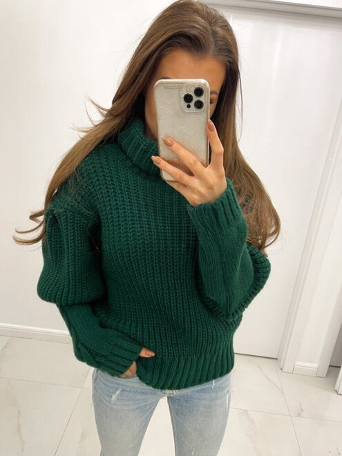 Štýlový dámsky pletený sveter v zelenej farbe
