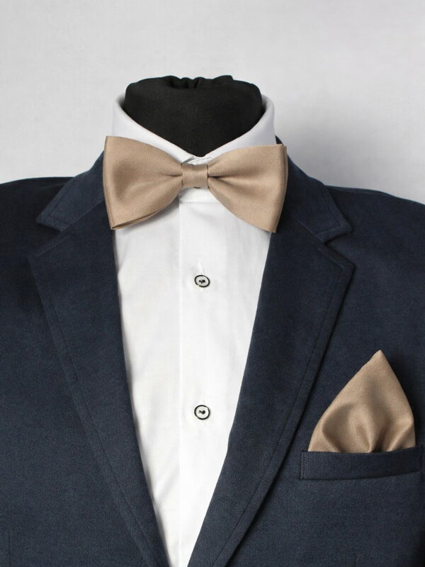 Pánsky motýlik s vreckovkou do saka cappucino 71