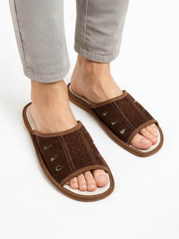 Pánske kožené papuče v hnedej farbe 20 B