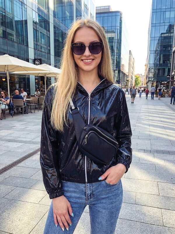 Dámska lesklá prechodná bunda MFY čierna