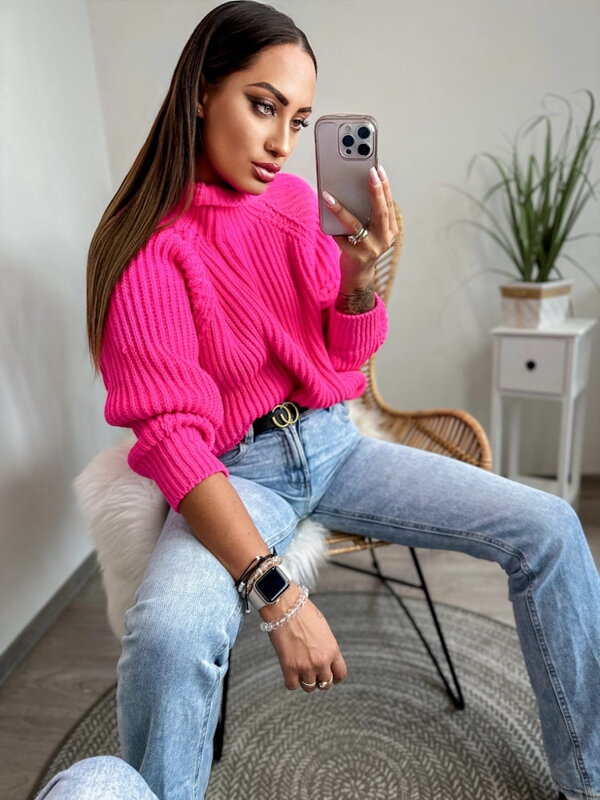 Dámsky sveter v neón-ružovej farbe 