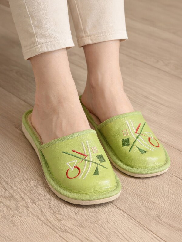 Dámske kožené papuče model 34 zelené 